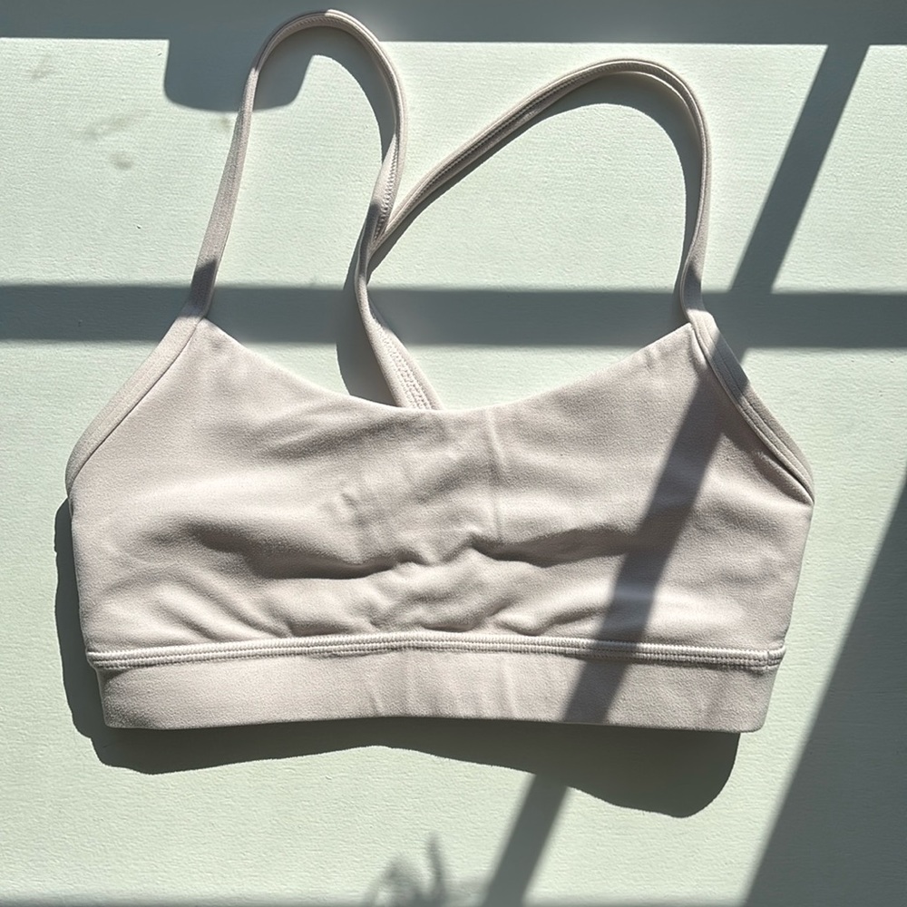 Lululemon light pink bra